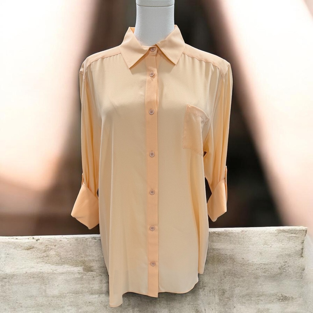 Alice Olivia Silk Button Down Blouse Almond Cream Soft Girl Minimalist Chic NWTS
